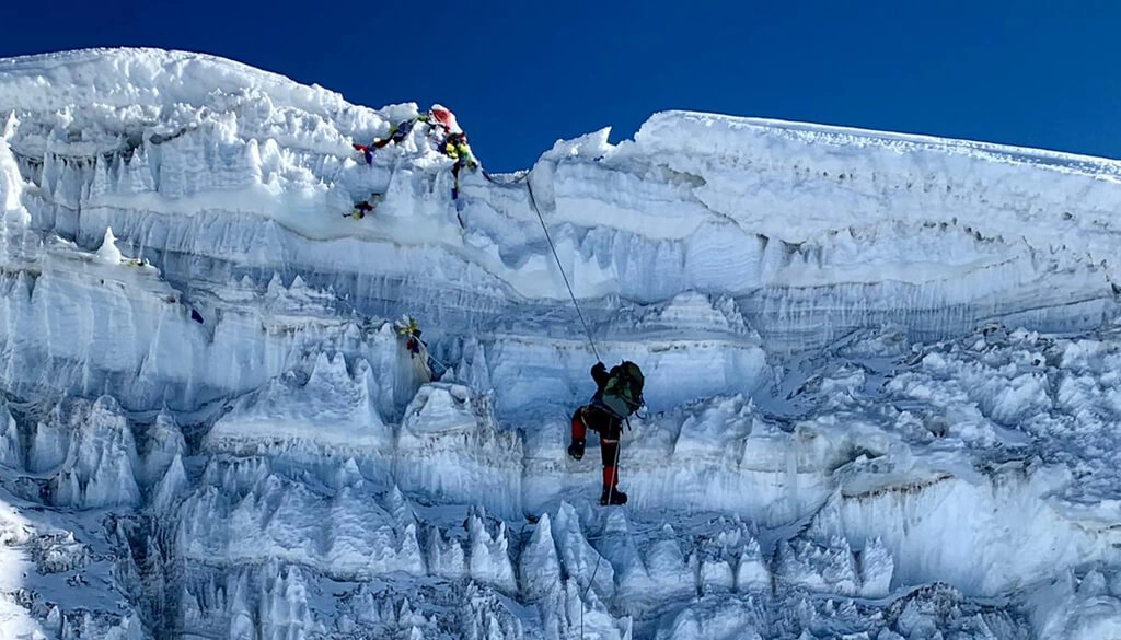 lobucheandislandpeak expedition