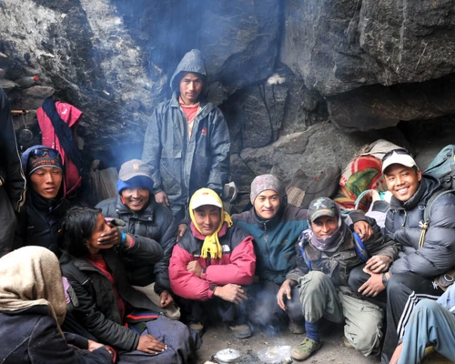  Camping Supporing Staffs And Guide