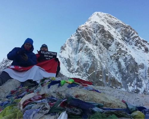 A Click With Mount Pumori