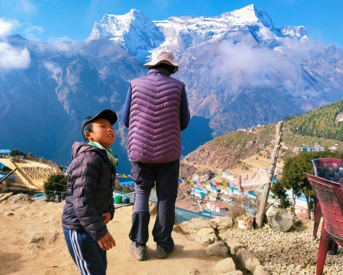 Dayhike To Syangbouche