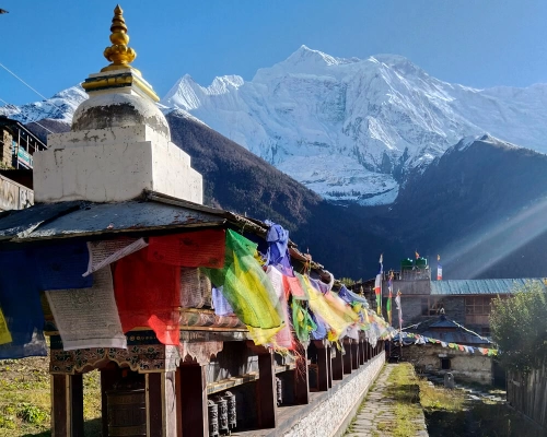 Hiking Above Upper Pisang