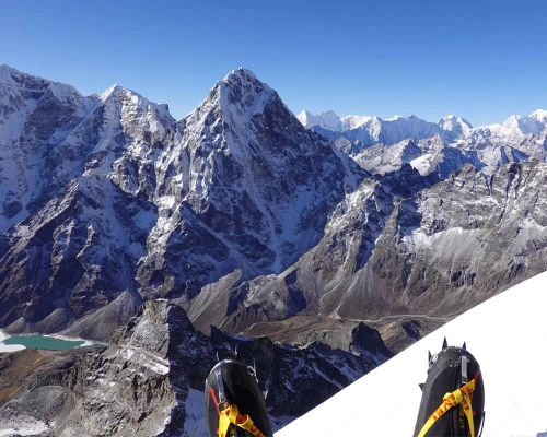 Lobuche Summit Post During Autumn